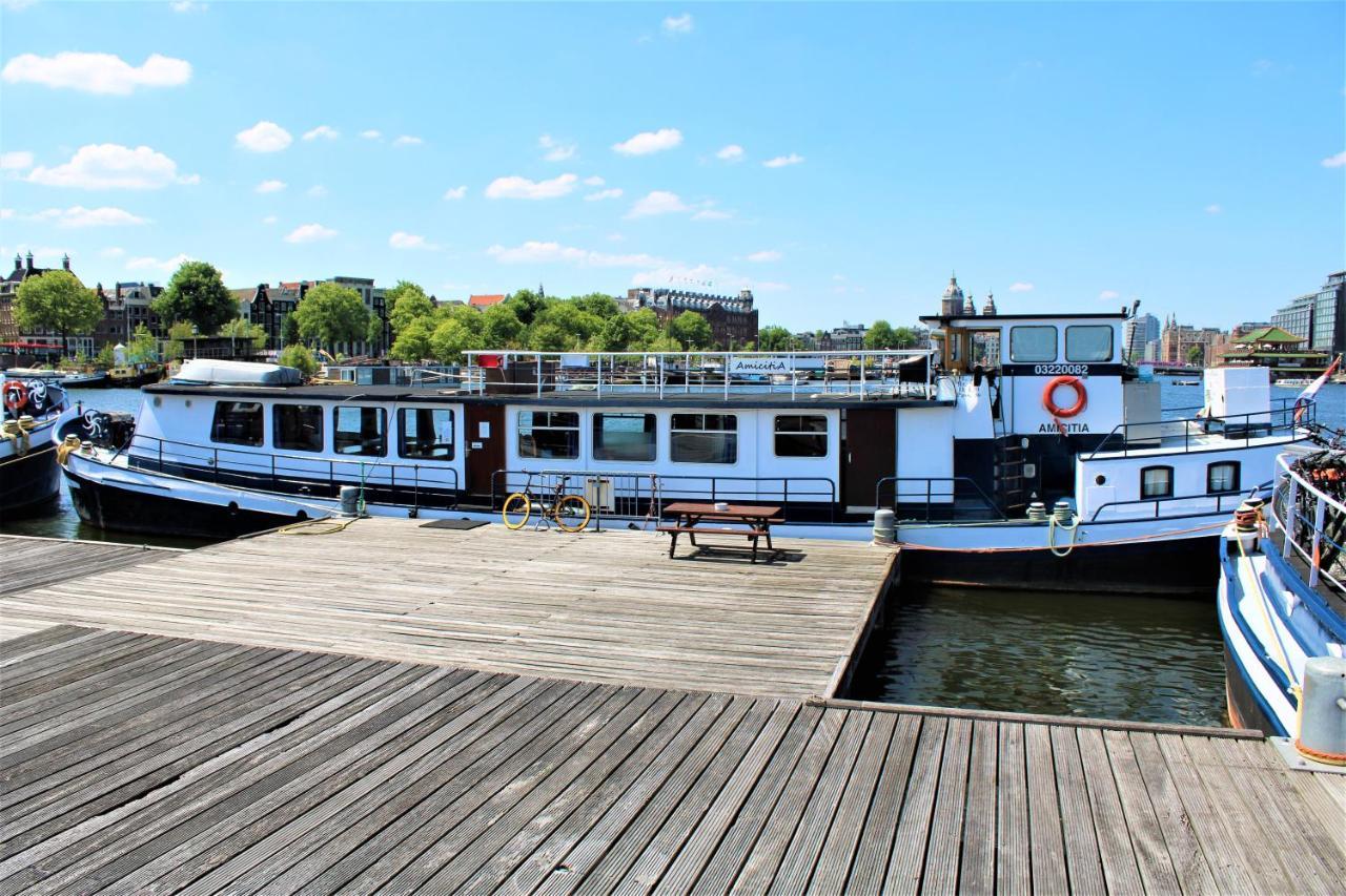 Hotel en barco Amice