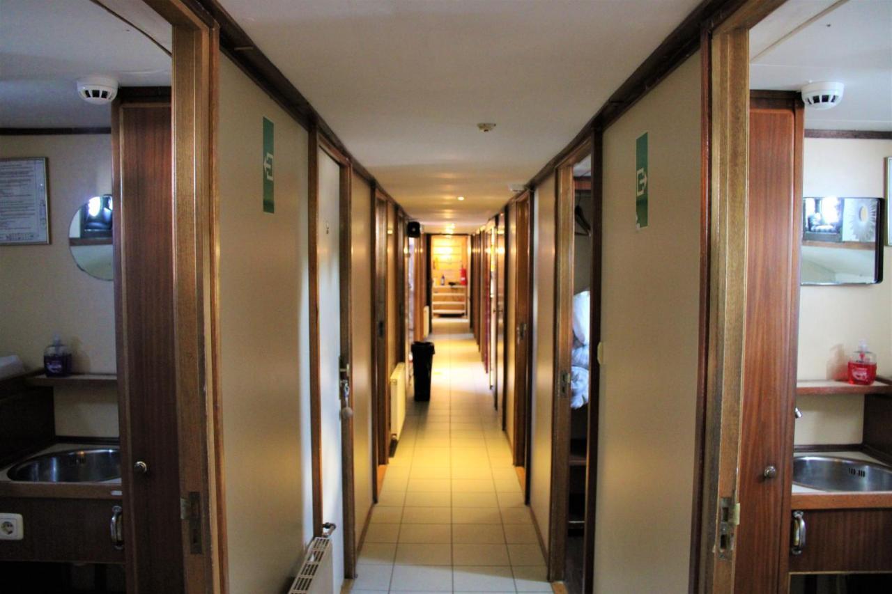 Amice Hotel en barco Haarlem